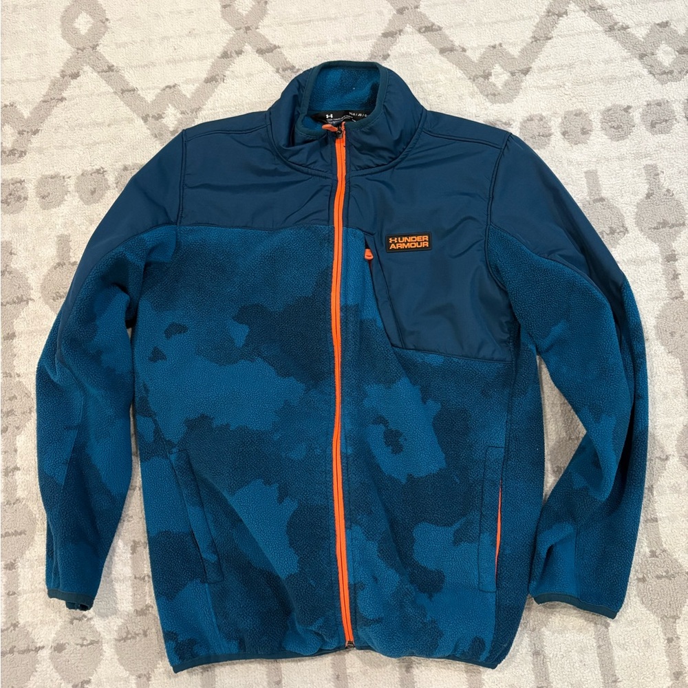 Youth extra large under Armour, the fleece zip up